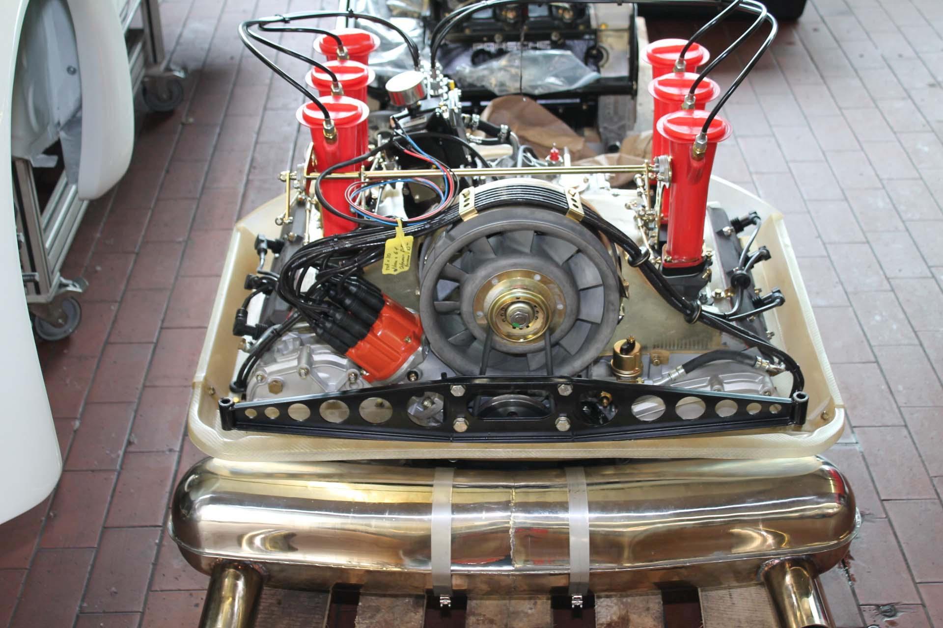 Motor komplett, 3,0 RSR MFI "Pan Tau", 332 PS/ 323 Nm 
